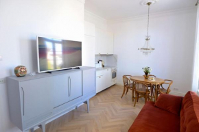 Lovely 2-bedroom apartment with free parking